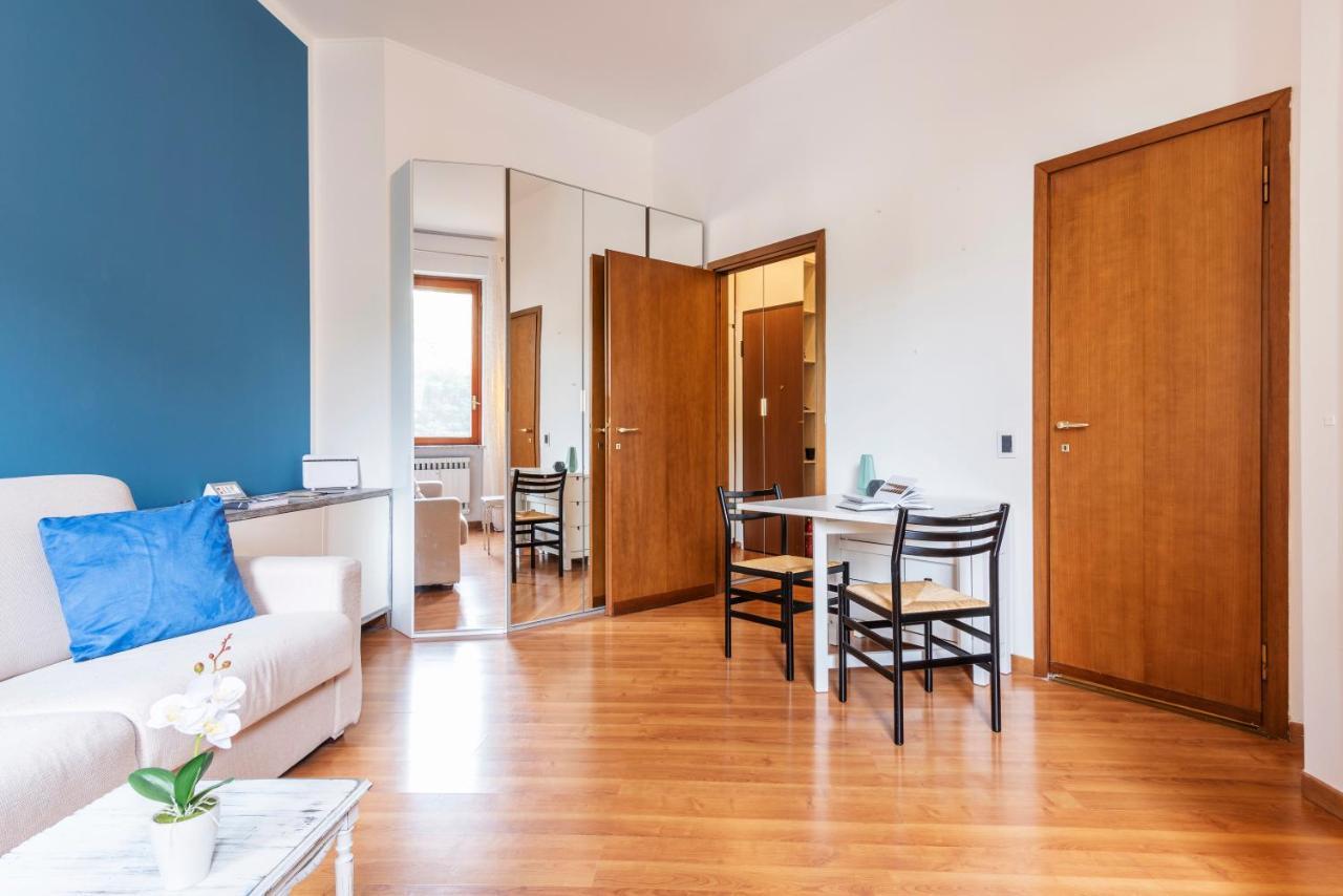 Casa Blu Flexyrent Apartment Wifi - No Ac Milano Exteriör bild