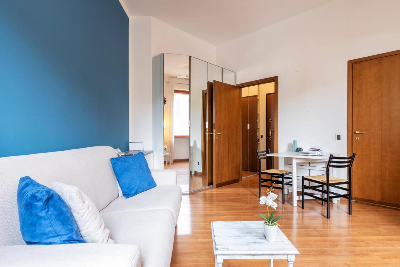 Casa Blu Flexyrent Apartment Wifi - No Ac Milano Exteriör bild